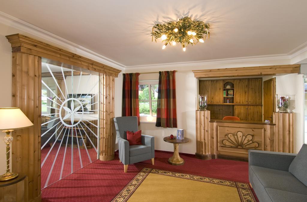 Hotel Hubertus Бриксен-им-Тале Стая снимка
